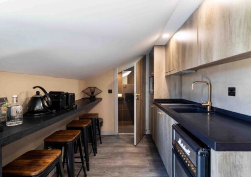 Penthouse Flat with Terrace