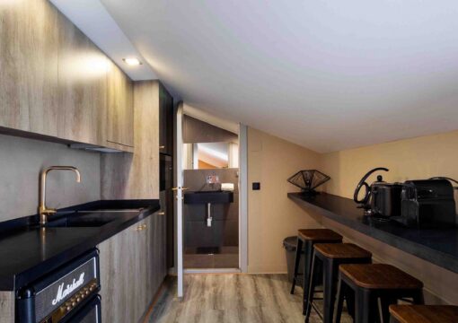 Penthouse Flat with Terrace