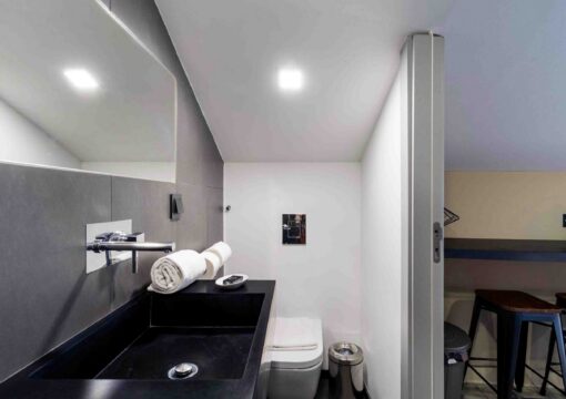 Penthouse Flat with Terrace