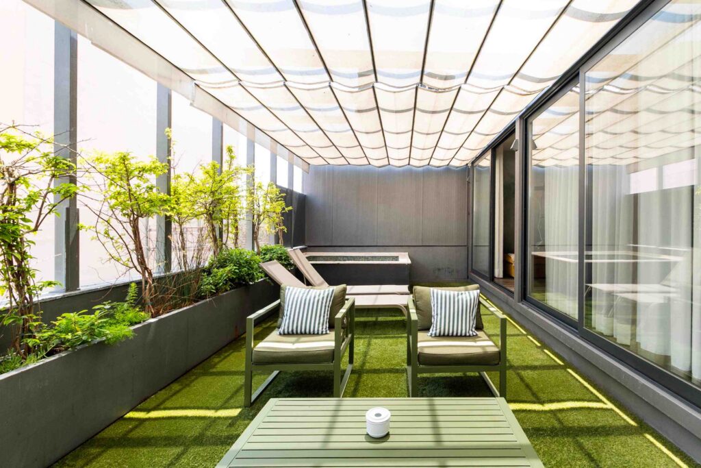 Quarto 14_charm flats_018_28_11zon